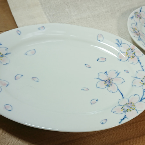 九谷焼 桜の長皿 穂光 作 37cm 九谷焼 桜の長皿 穂光 作 37cm