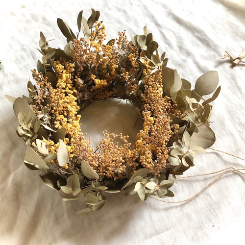 ユーカリフライングリースリースドライフラワー