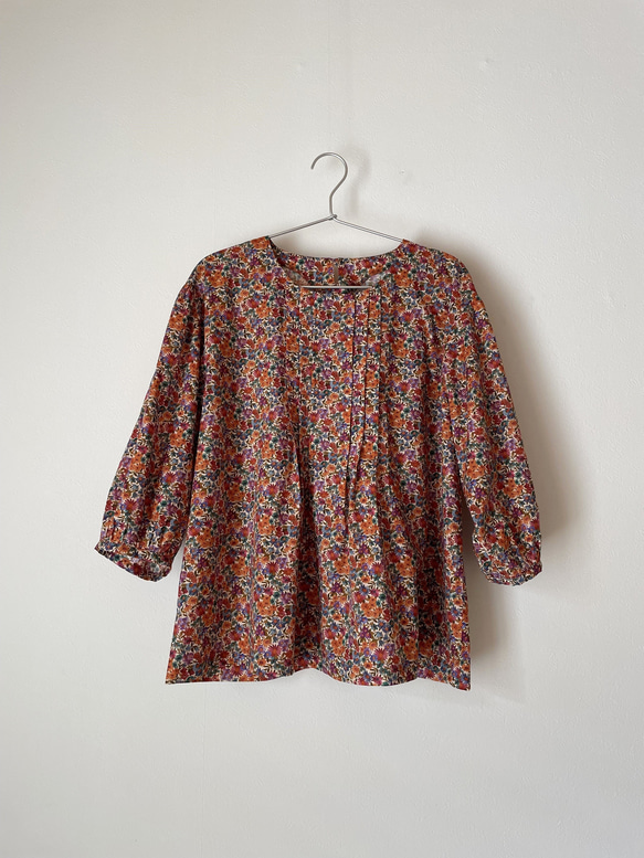 リバティ生地使用 ピンタックブラウス リバティ生地使用 ピンタックブラウス