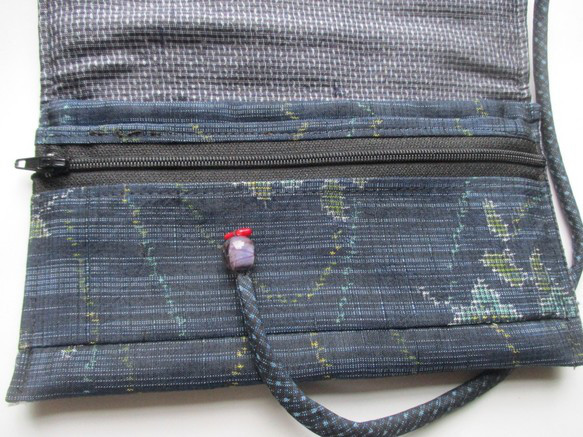 ７６３７　色大島紬の着物で作った和風財布・ポーチ＃送料無料 6枚目の画像