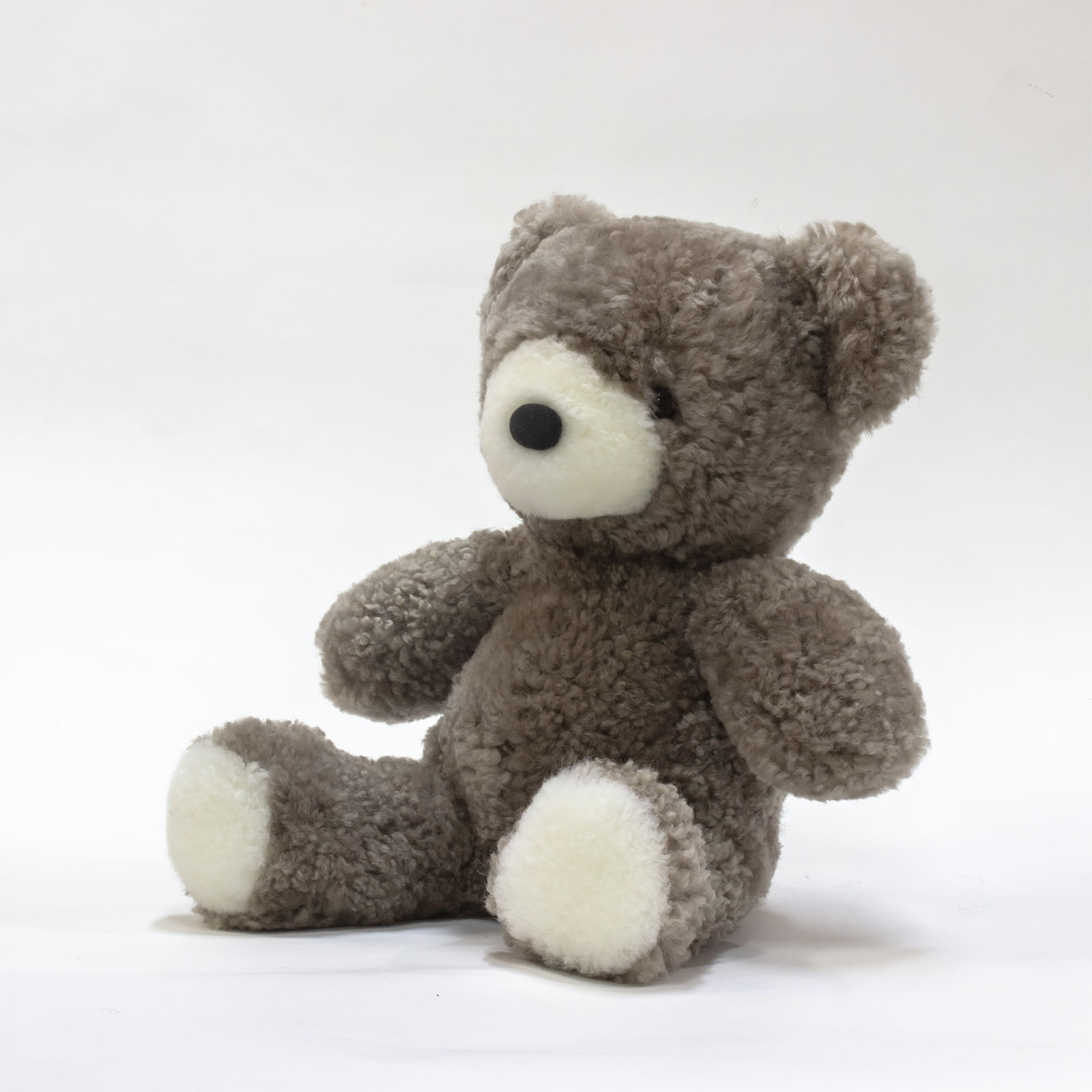 ムートンぬいぐるみ　Mくまのぐっど　Frolic