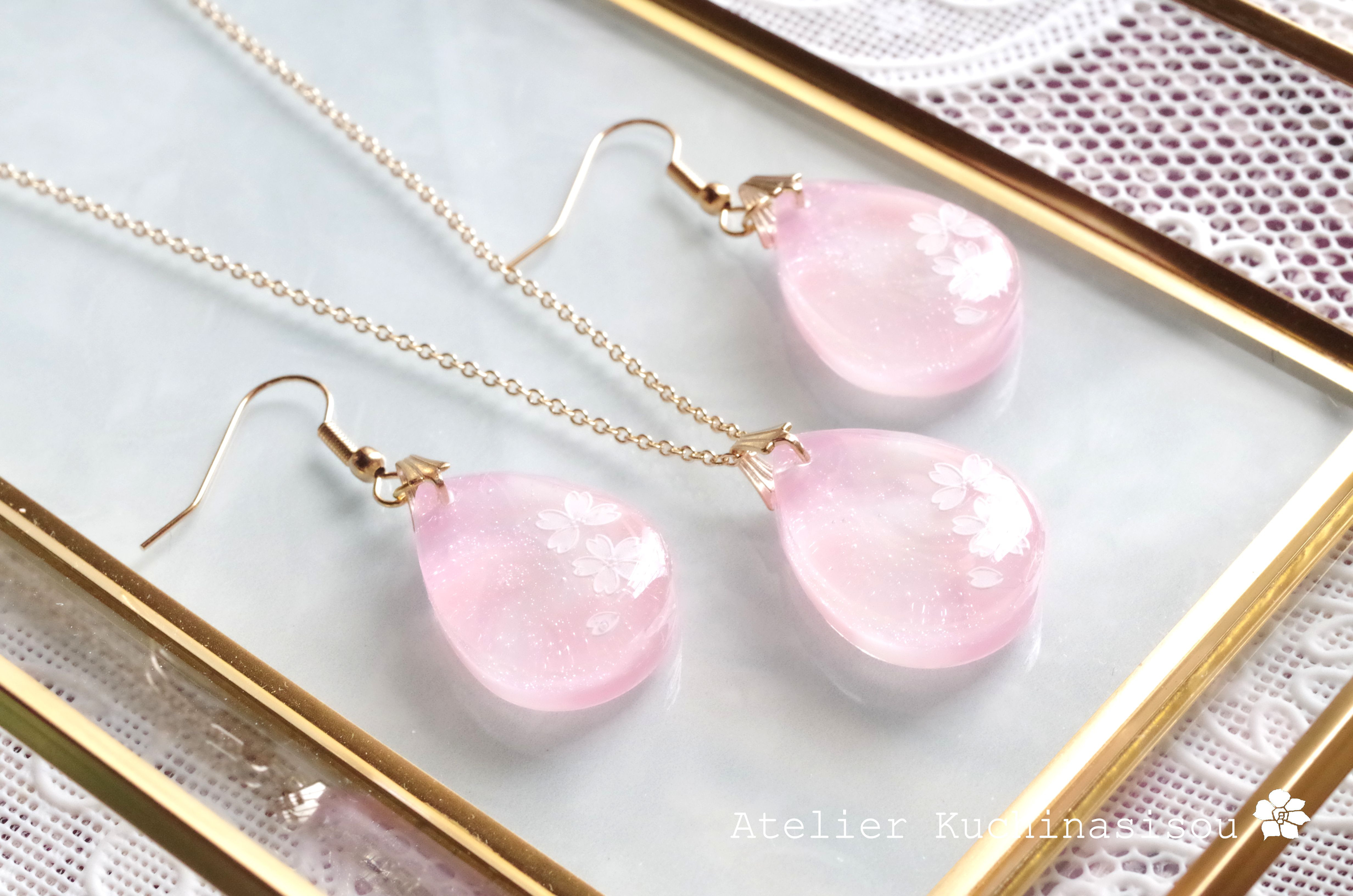 【受注製作】【Creema限定】レジンアート　雫のマーブルピアス/イヤリングとペンダント〈ロマンティックピンク〉