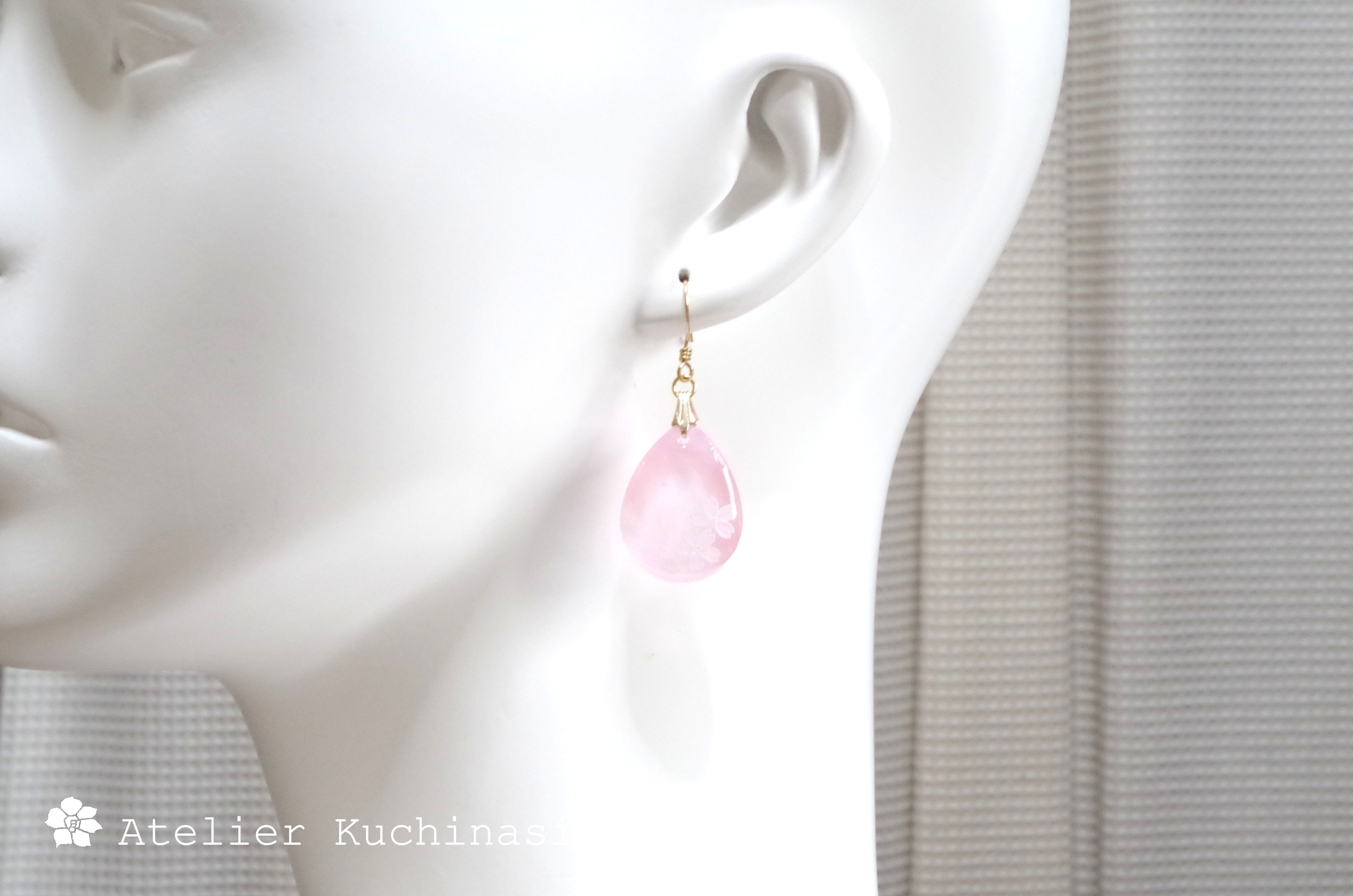【受注製作】【Creema限定】レジンアート　雫のマーブルピアス/イヤリングとペンダント〈ロマンティックピンク〉