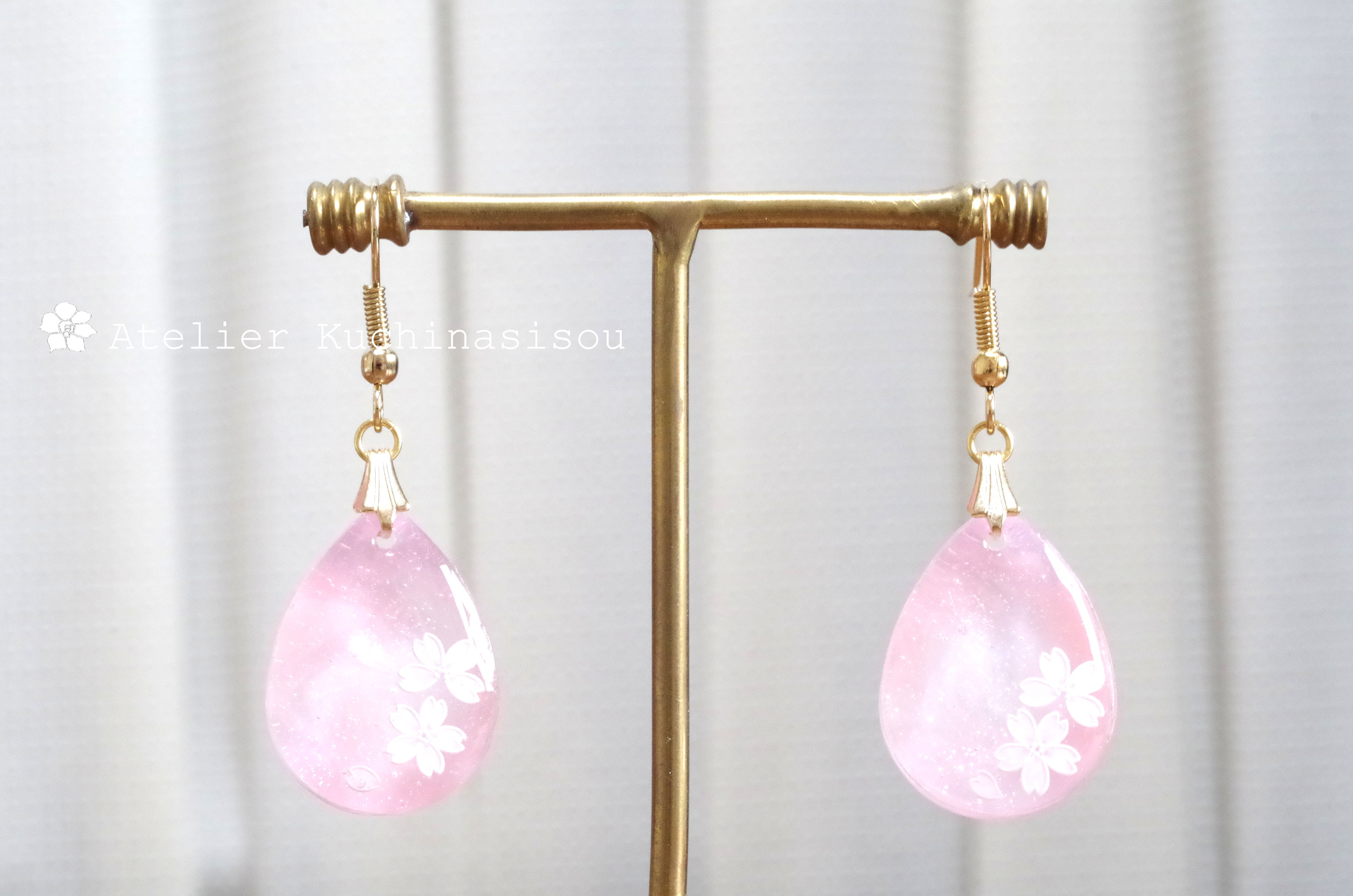 【受注製作】【Creema限定】レジンアート　雫のマーブルピアス/イヤリングとペンダント〈ロマンティックピンク〉