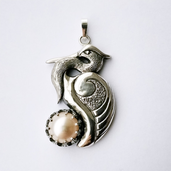 大藍鷺(Ardea herodias)珍珠蕾絲包鑲項鍊 第1張的照片