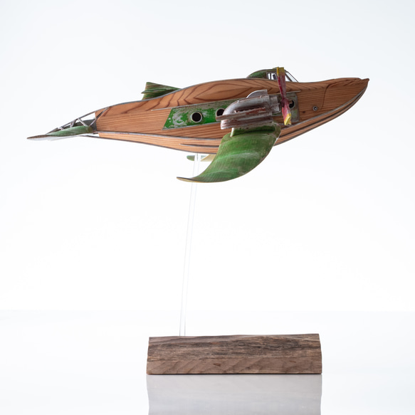 ザトウクジラの小型飛行機(杉) ザトウクジラの小型飛行機(杉) N2580516927(19800円)