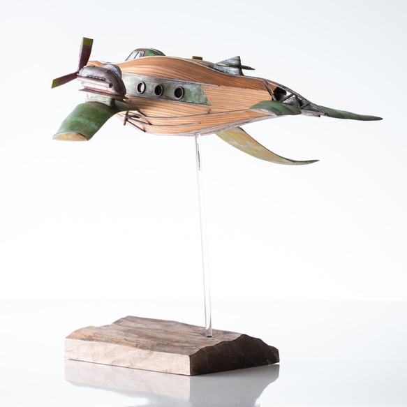ザトウクジラの小型飛行機(杉) 4枚目の画像
