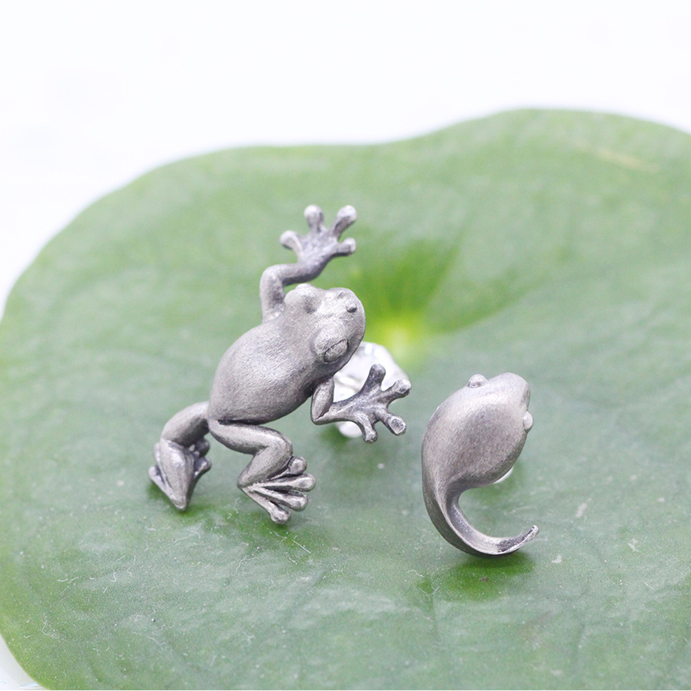 ●日本正規品● かすう工房 カエルピアス 引っかける アクセサリー
