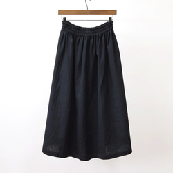 ふんわりとギャザーが広がるオーガニックコットン・ダブルガーゼのスカート（黒・ブラック）ポケット 春 夏 4枚目の画像