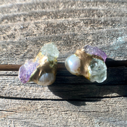 Raw Amethyst &Aquamarine 　原石の金継ぎピアス☆アメジスト＆アクアマリン＆パール☆チタンポスト 9枚目の画像