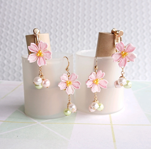 つまみ細工 桜と三色パール ピアス イヤリング ピアス（フック