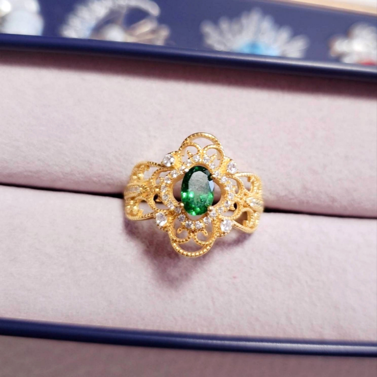 フラワーレース・グリーンガーネット シルバー925　フリーサイズリング