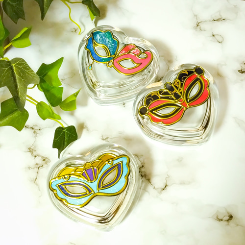 フェントン ミルクガラス・イリデセント（カーニバル）ガラス ハート型