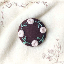 受注生産]ふっくらミモザのくるみボタン◇ミモザの日 ブローチ