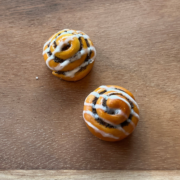 ○シナモンロール○選べるパーツ/ストラップ/マグネット/チャーム