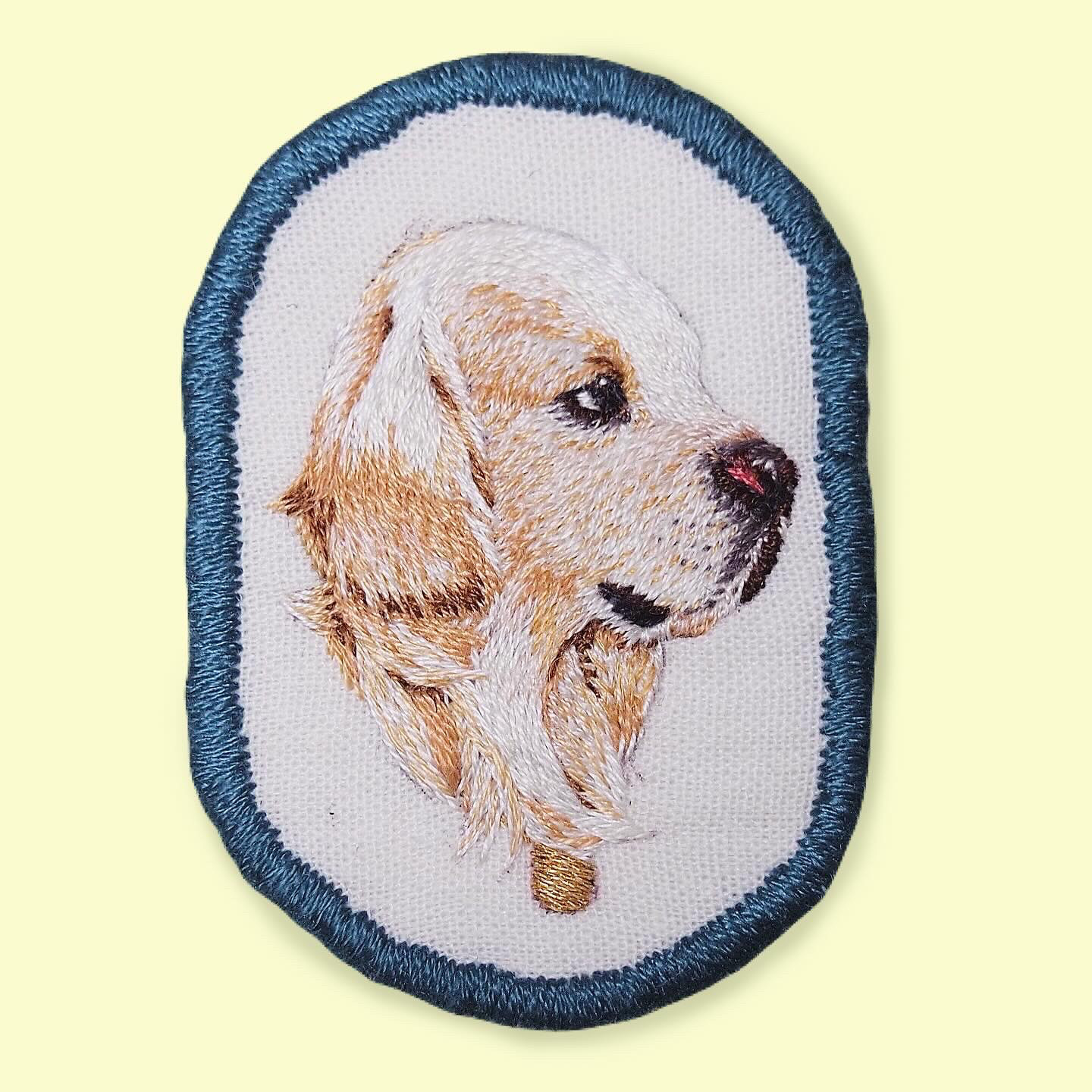 うちの子刺繍 犬ブローチ ゴールデンレトリバー オーダーメイド 荒っぽ