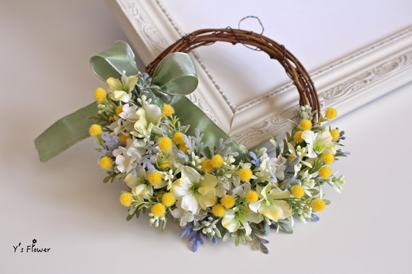 ミモザとプチフラワーのハーフリース 1枚目の画像