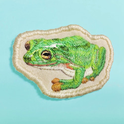 【オーダーメイド】ペット刺繍〜カエルのブローチ〜 3枚目の画像