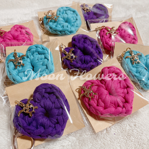 手編みハートのバッグチャーム♥︎ キーリング Moon Flowers 手編みハートのバッグチャーム♥︎ キーリング Moon Flowers
