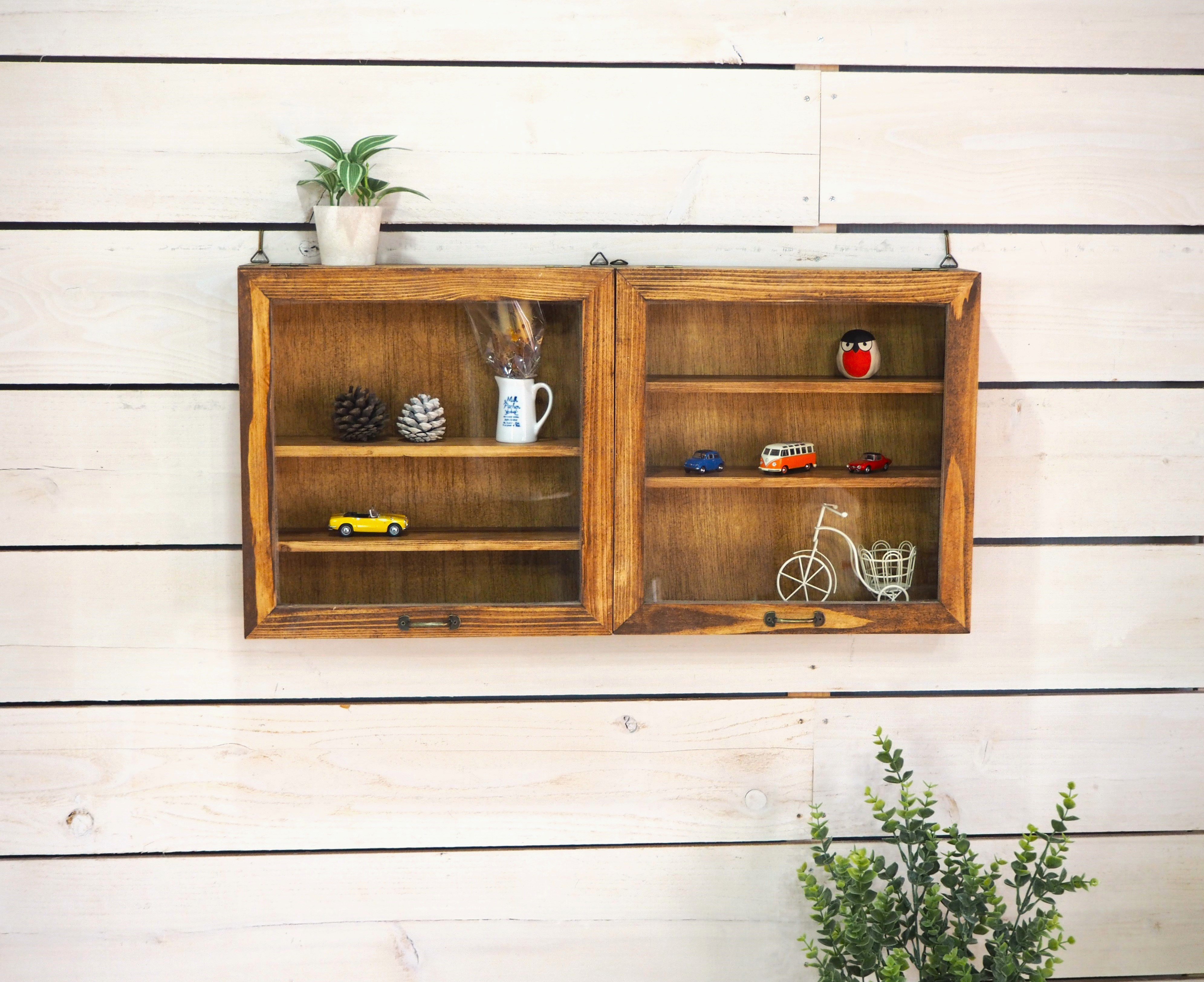 ウォールキャビネット　幅70cm高さ35cm　ウクレレ色（ブラウン色）