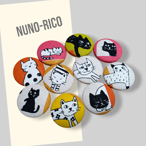 新作】ねこおにぎり弁当 くるみボタン ヘアゴム（白猫ちゃんのくるみ  