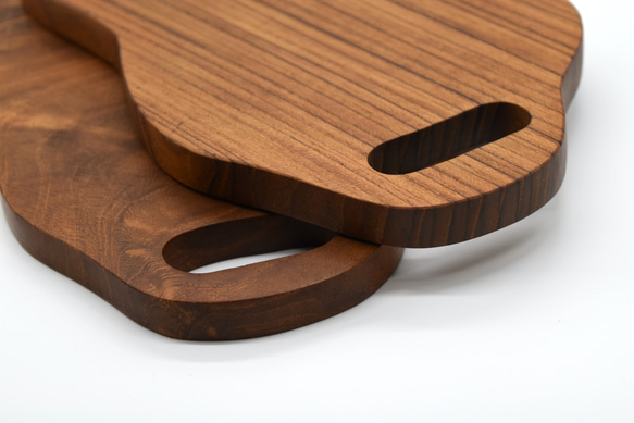 世界三大銘木 チーク無垢材　カッティングボード　スライスボード　木製食器　鍋敷き　撮影キット　まな板 5枚目の画像
