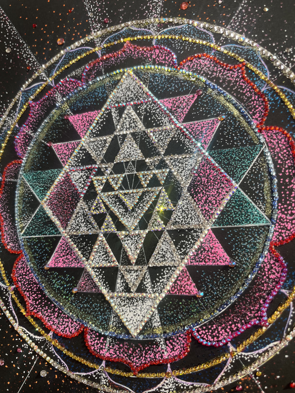 Layers of Dimensions 55 豊さと繁栄のシュリヤントラ　点描画（原画） 