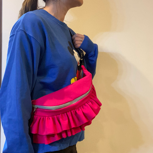 2段フリルがかわいいボディBAG チェリーピンク ボディバッグ