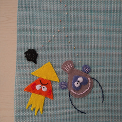 イカとアンコウのフェルト手刺繍ランチョンマット 3枚目の画像