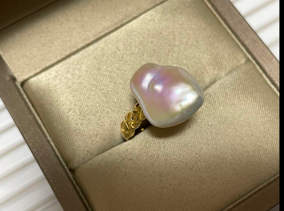 R30301 ピンクオーロラ！幸せを運んでくれる小鳥　湖水本真珠　厚め虹色ケシパール　ケシパールリング　真珠指輪 3枚目の画像