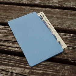 ミニマリストにおすすめ爽やかな紫陽花ブルーの本革　レザー　財布　札入れ　ミニマムウォレット 4枚目の画像