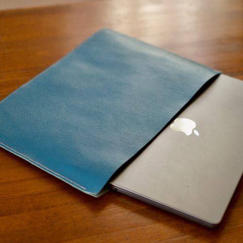 本革爽やかなターコイズブルーのラップトップスリーブケース mac