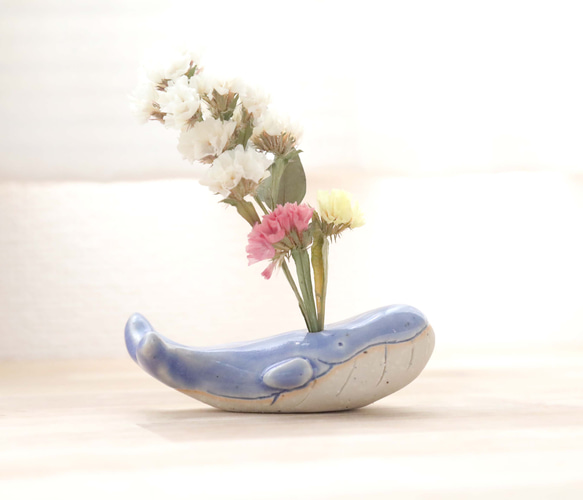 クジラの花挿しオブジェ 海のブルー ＊ ドライフラワー付き 2