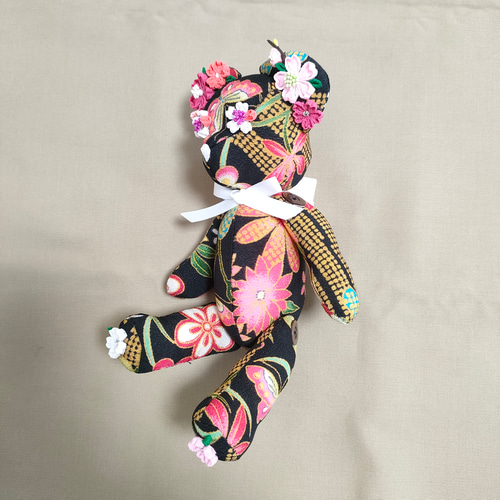 テディベアにつまみ細工のぬいぐるみ～桜バージョン～ ぬいぐるみ MINA