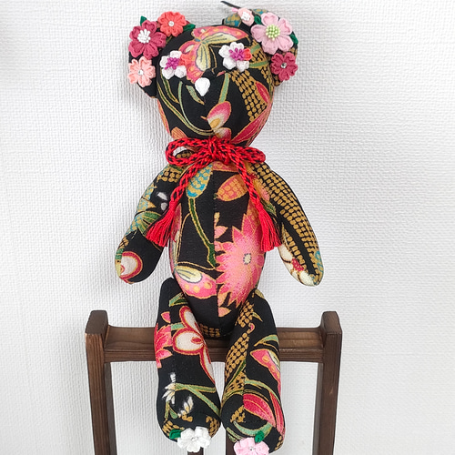 作家様作品　ぶんちべあ様 テディベアにつまみ細工のぬいぐるみ～桜バージョン～ ぬいぐるみ MINA