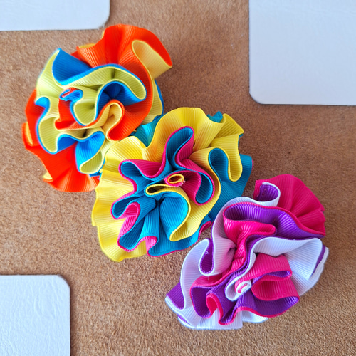 ヘアクリップ 一点もの フラワーモチーフ オレンジ イエロー マゼンタ