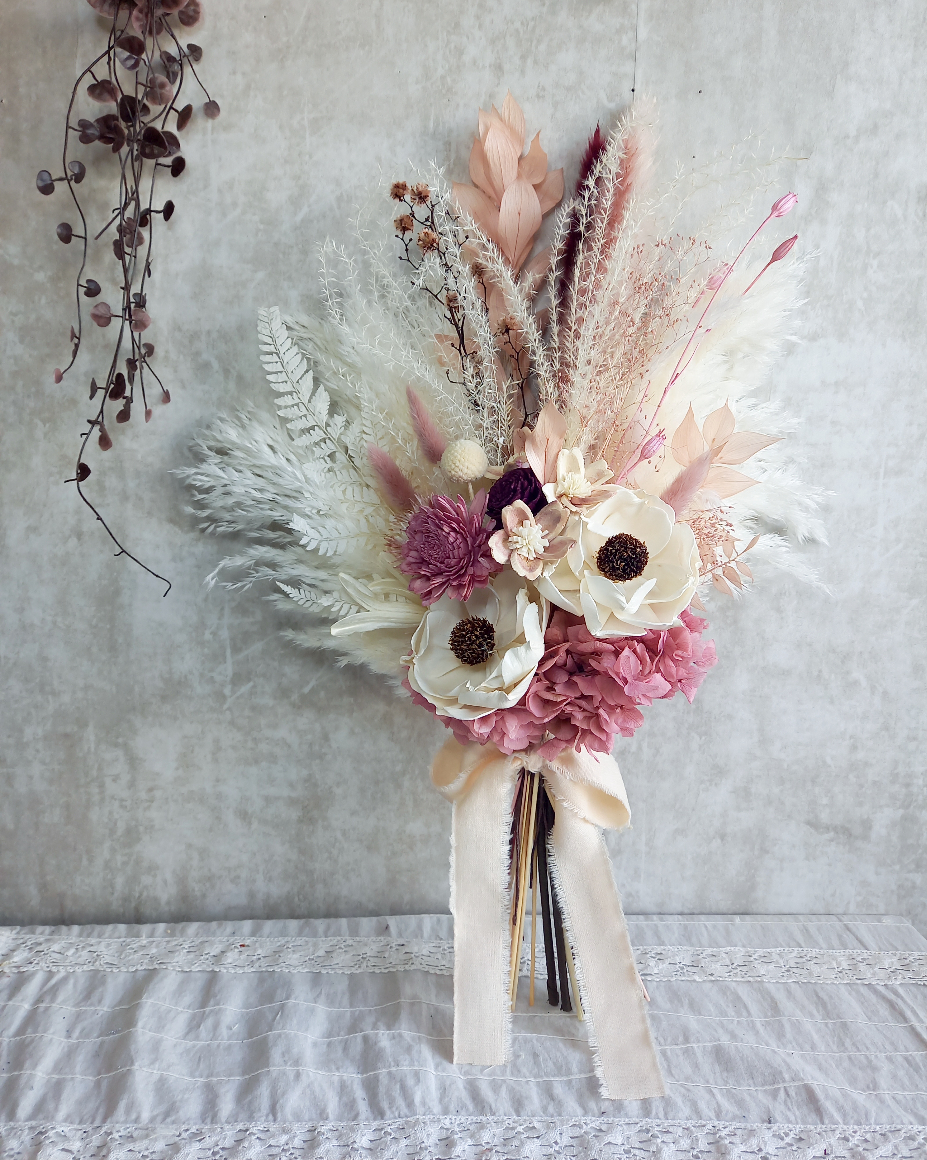 アネモネとテラコッタオレンジのスワッグブーケ プリザーブドフラワー アネモネとテラコッタ✿オレンジカラーのスワッグ❀ブーケ