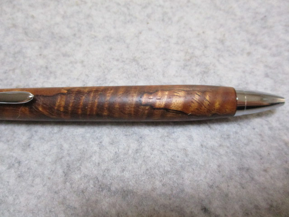 ハワイアンコア　カーリー杢　スポルテッド　椿油仕上げ　木軸ボールペン(シャープペンシル)　希少材 5枚目の画像