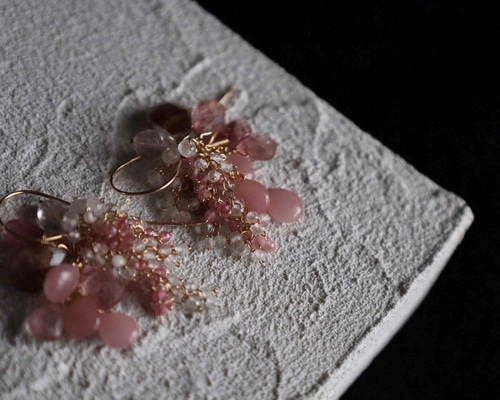 14kgfダブルプルメリアカービングピアス/イヤリング 14kgfダブルプルメリアカービングピアス/イヤリング