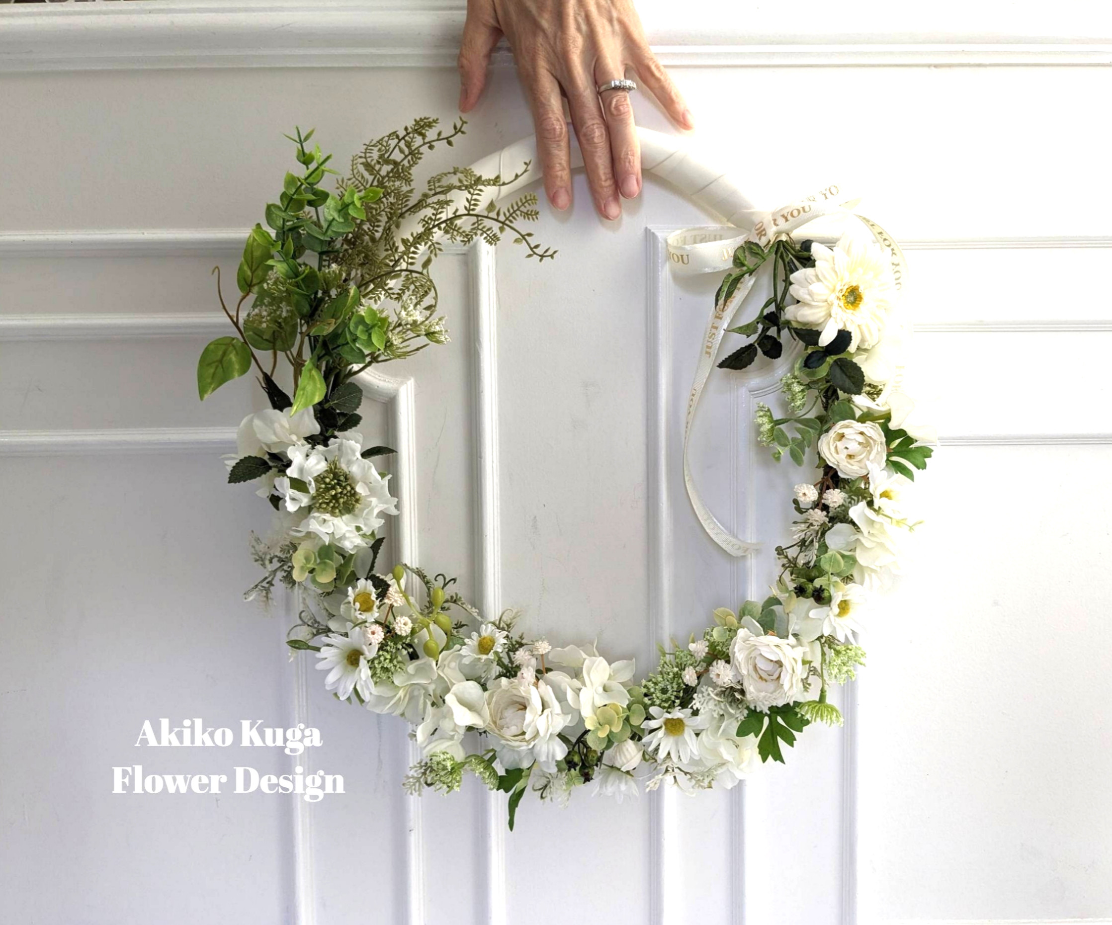 ふんわり優しいホワイトリースブーケ　春色新作2024