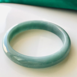 [B310-060] ジェイド　JADE  ヒスイ　本翡翠　バングル　天然石　グアテマラ産　ブルーグリーン　60.6mm 9枚目の画像