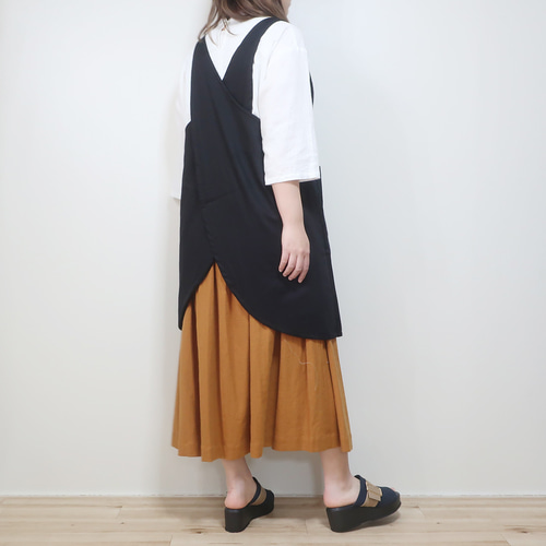お洒落にカフェ気分❣そのままお出掛け バッククロスエプロン