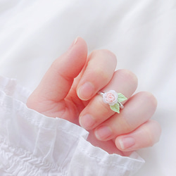 春の薔薇リング 白 × オレンジ / バラ  指輪   ポップ 5枚目の画像