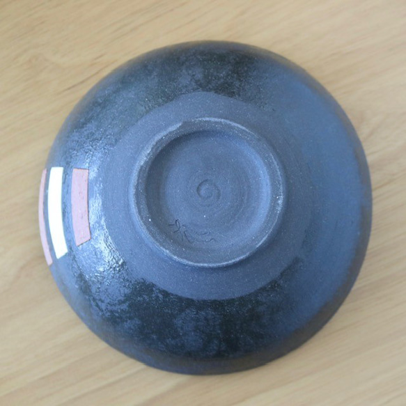 中鉢（二種三段土塗）　陶器　黒・赤・白土使用　カレー・シチュー・パスタなどにも 12枚目の画像