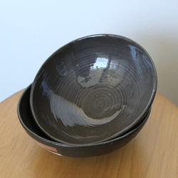中鉢（二種三段土塗）　陶器　黒・赤・白土使用　カレー・シチュー・パスタなどにも 4枚目の画像
