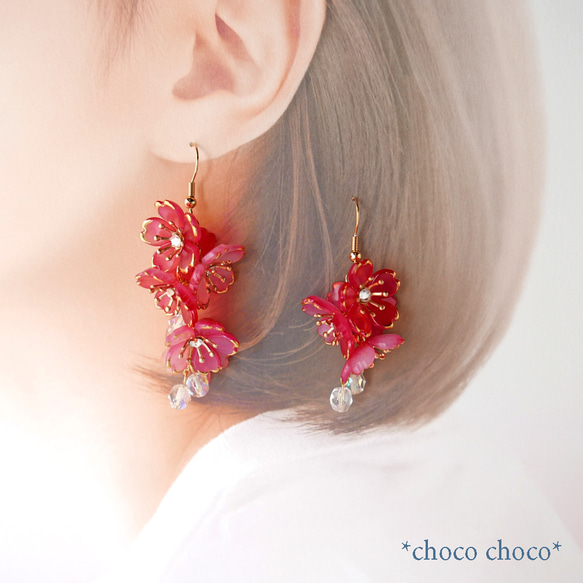 桜の耳飾り（赤色） 3枚目の画像