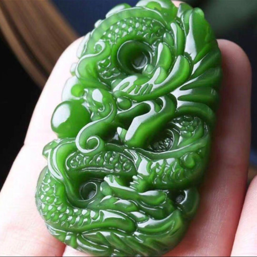 ハンドメイド マレー翡翠 ひすい 龍 御守り ペンダント 干支 辰