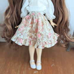 1071※単品※ピンクの花柄のフリルスカート※ブライスアウトフィット※1/6ドール服 9枚目の画像