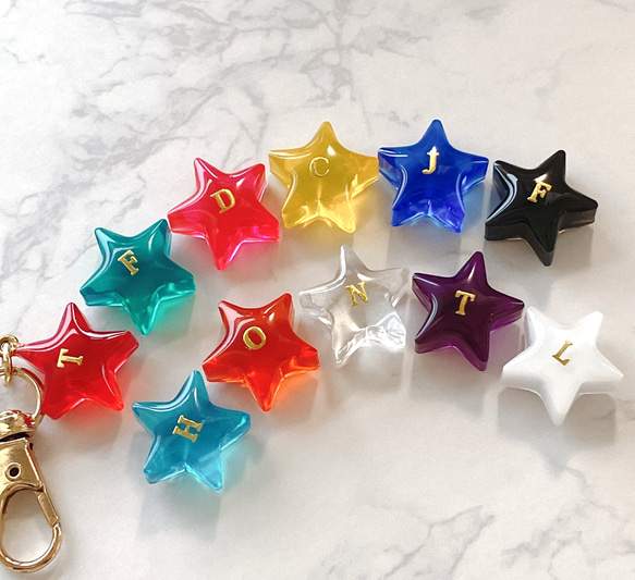 名入れ・全19色】ミニ星型☆イニシャルキーホルダー／アンブレラ