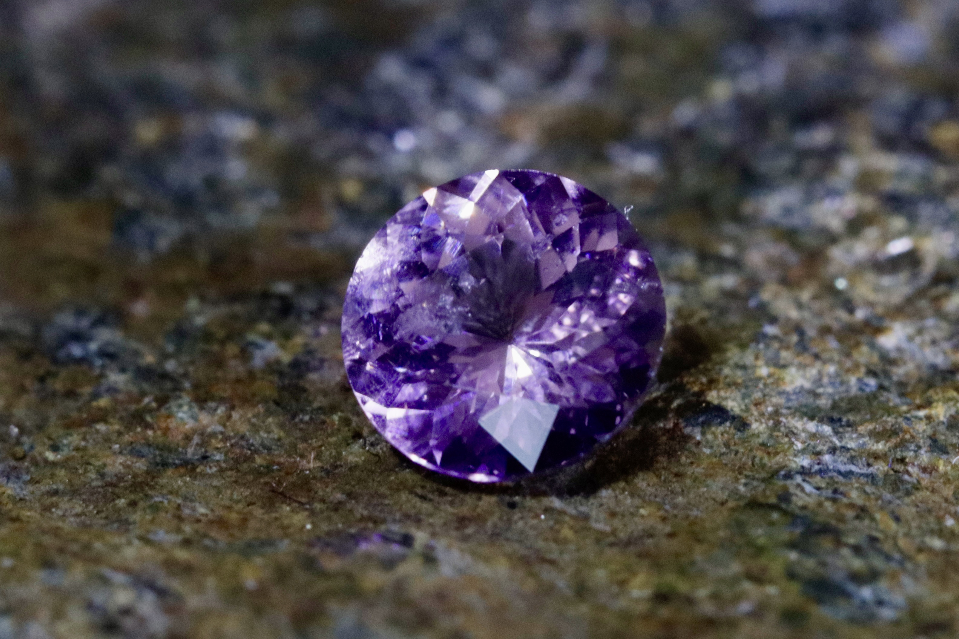 パープルスピネルルース0.95ct天然石,宝石Purple 遺し Spinel パープルスピネルルース0.95ct天然石,宝石Purple 遺し Spinel